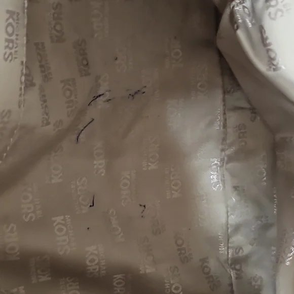 Michael Kors Pursue - Picture 5 of 11